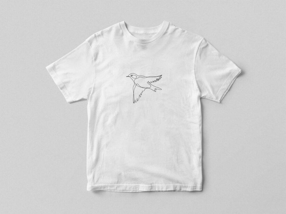 artystyczny motyw na tshircie